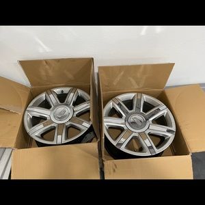 Cadillac OEM rims. Local pickup. Accept 🅿️🅿️only